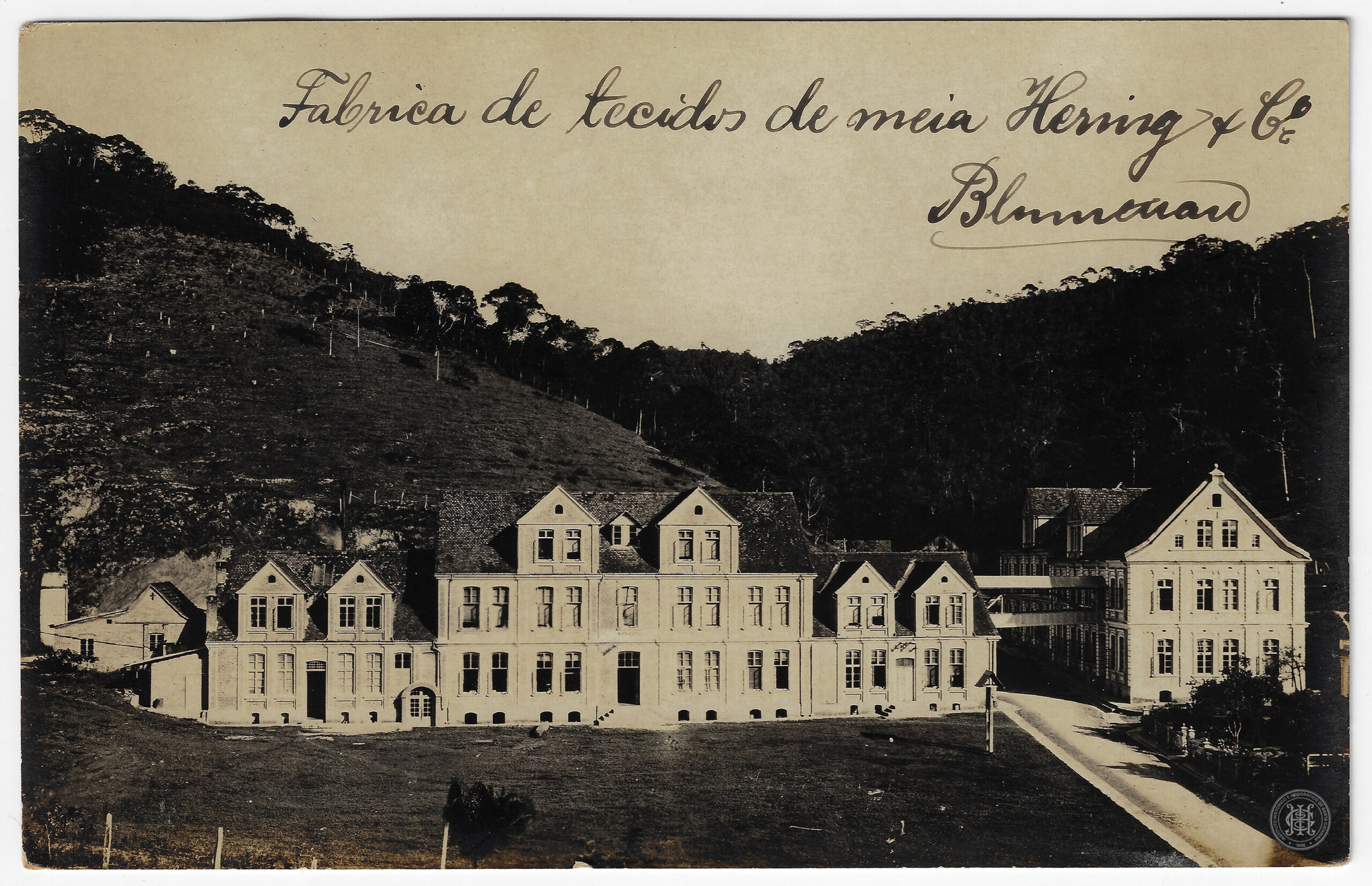 The Hering knitwear factory in Blumenau, an archival photograph from 1920